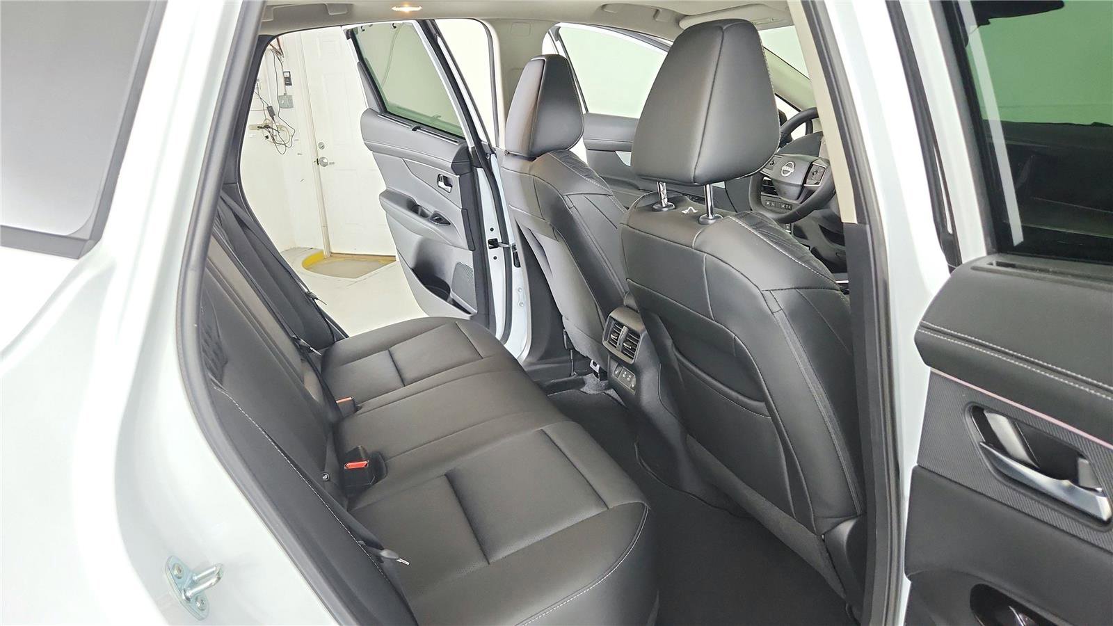 New 2026 Nissan Murano Platinum w/ Cargo Package AWD/4WD image 21