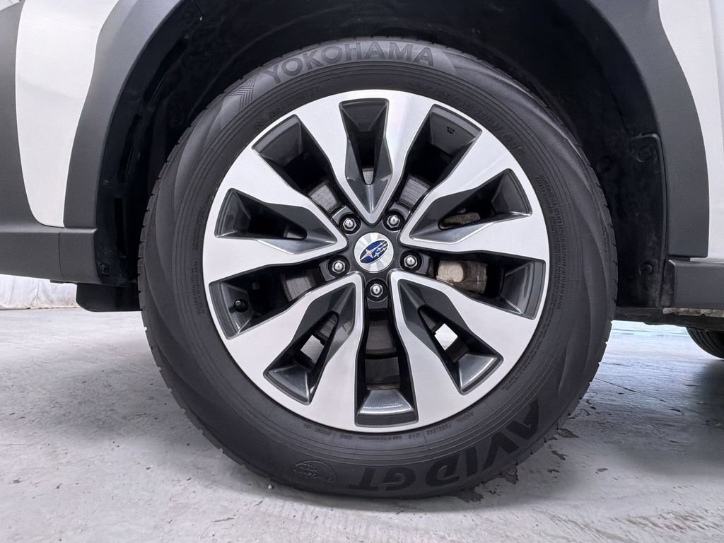 Used 2025 Subaru Outback Limited AWD/4WD image 14