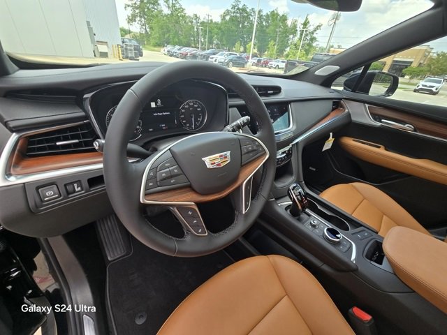 New 2025 Cadillac XT5 Premium Luxury image 12