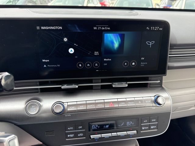 Used 2025 Hyundai Kona SEL image 5