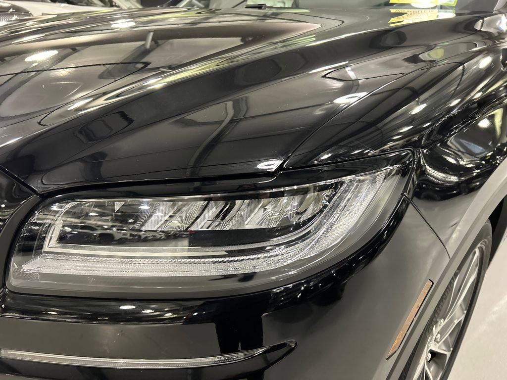 Used 2022 Lincoln Nautilus Reserve AWD/4WD image 7