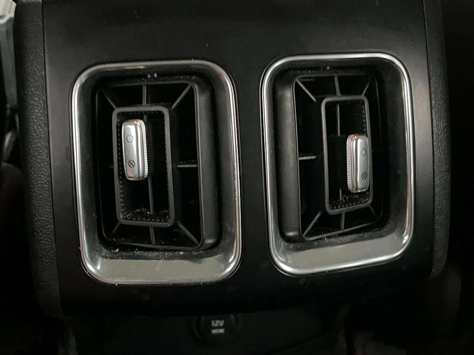 Used 2024 Kia Sorento S FWD image 24