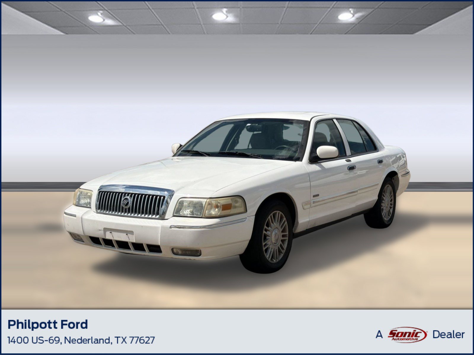 Used 2010 Mercury Grand Marquis LS RWD image 1