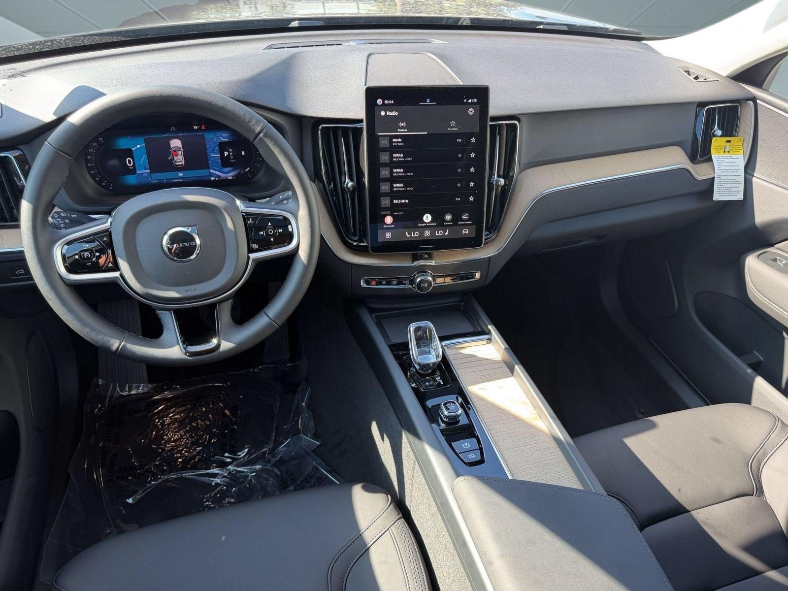 New 2026 Volvo XC60 B5 Core w/ Protection Package AWD/4WD image 16