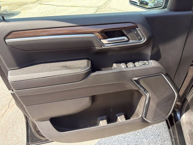 Used 2023 Chevrolet Silverado 1500 LT AWD/4WD image 21