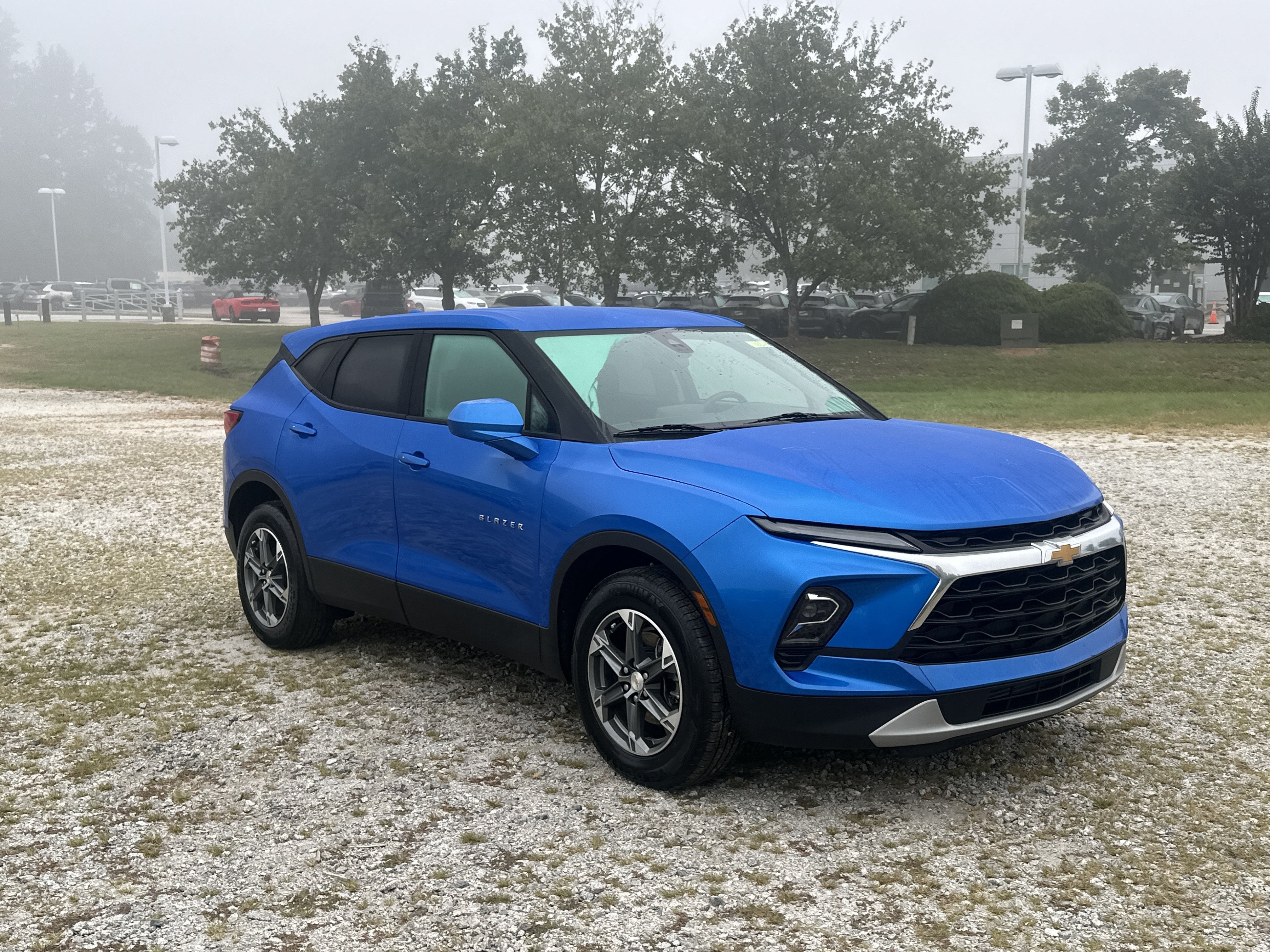 Used 2025 Chevrolet Blazer LT AWD/4WD image 3