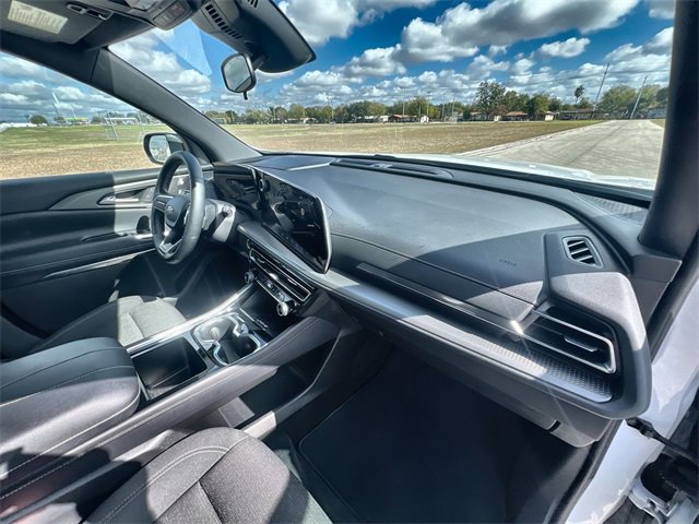 Certified 2025 Chevrolet Traverse LT image 28