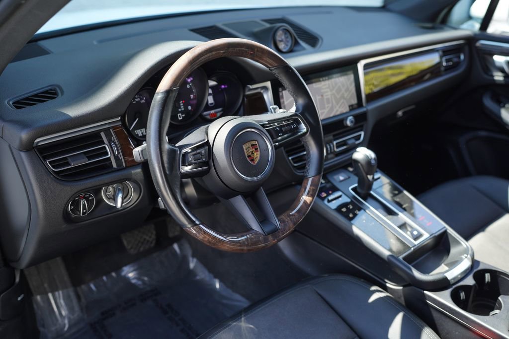 Used 2022 Porsche Macan AWD/4WD image 20