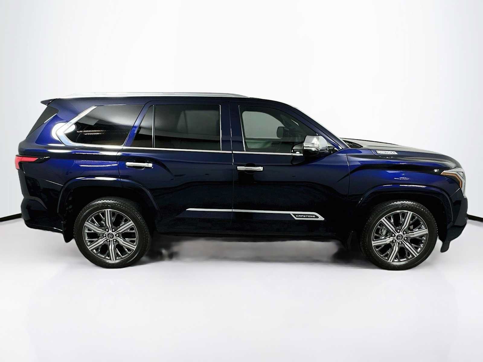 Used 2024 Toyota Sequoia Capstone AWD/4WD image 8