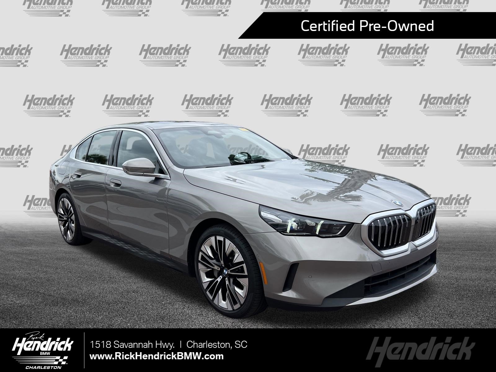 Certified 2025 BMW 530i RWD image 1