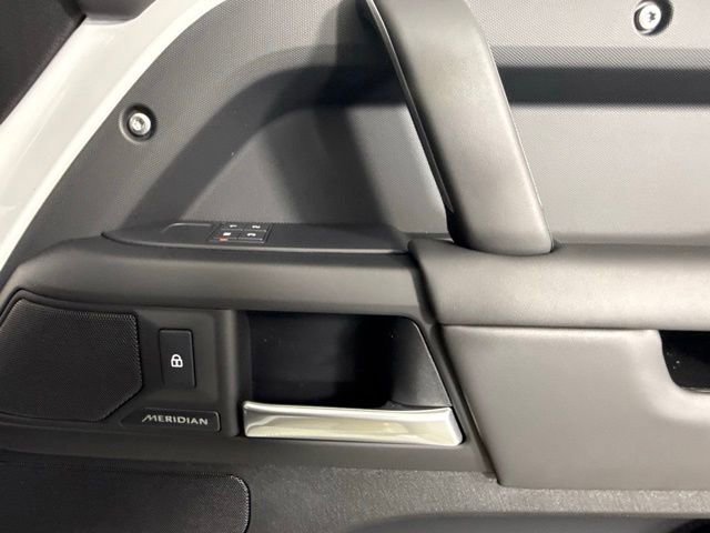 New 2026 Land Rover Defender 110 S AWD/4WD image 33
