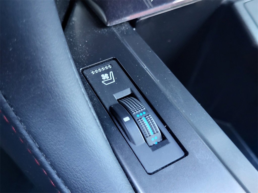 Used 2023 Lexus GX 460 Premium image 31