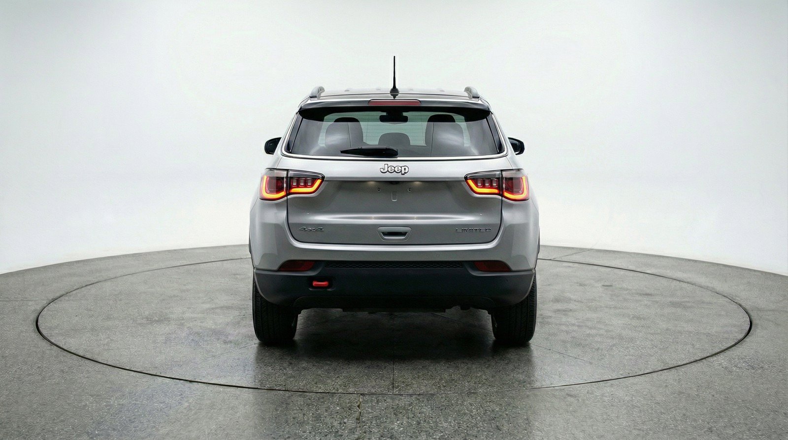 Used 2025 Jeep Compass Trailhawk AWD/4WD image 7