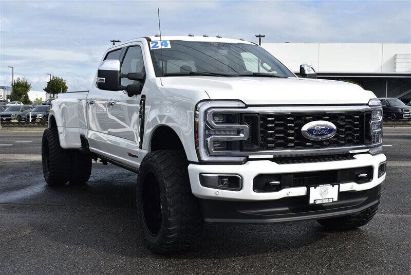 Used 2024 Ford F350 Platinum image 7
