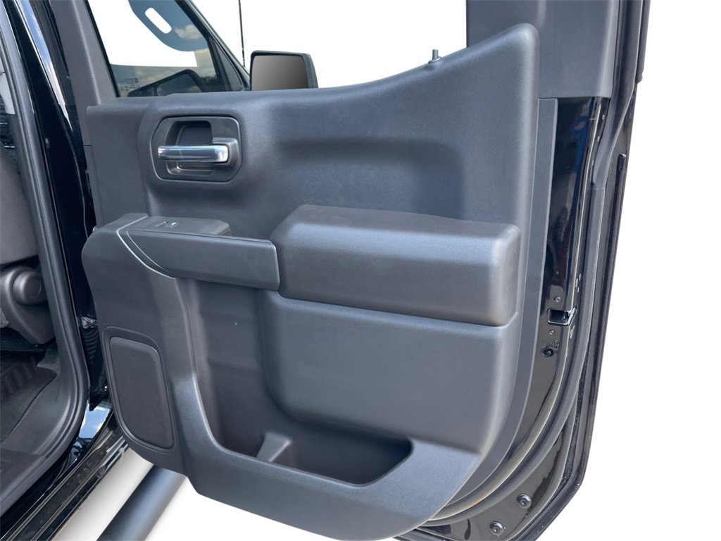 New 2026 Chevrolet Silverado 1500 Custom w/ Turbomax Blackout Package image 18