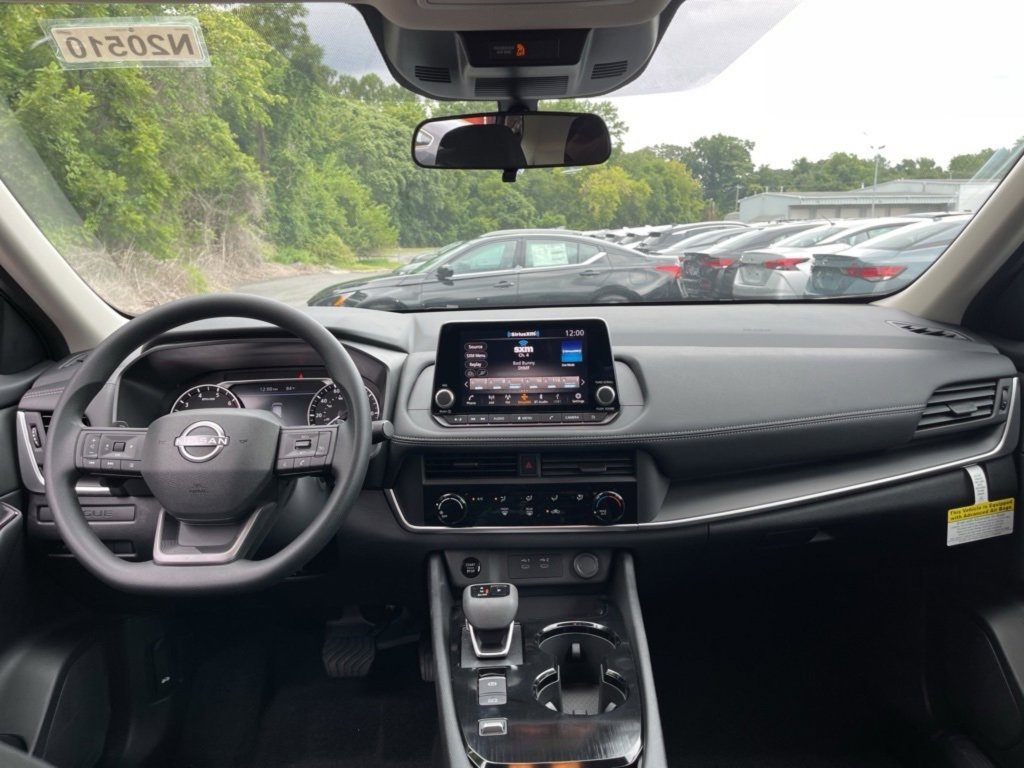 New 2026 Nissan Rogue S image 6