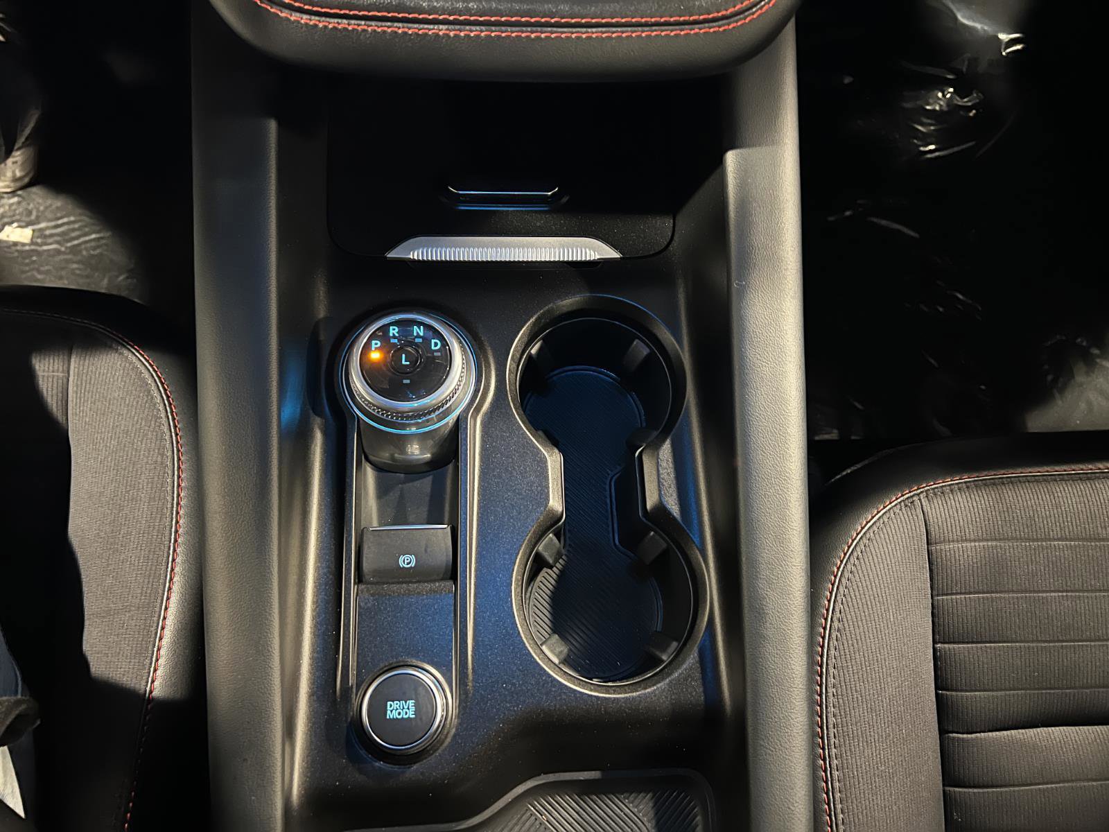 Used 2025 Ford Explorer ST-Line w/ ST-Line Street Pack image 20