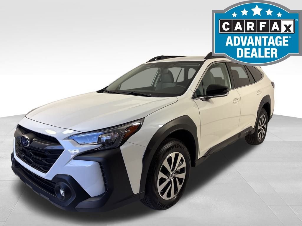Used 2025 Subaru Outback Premium image 1