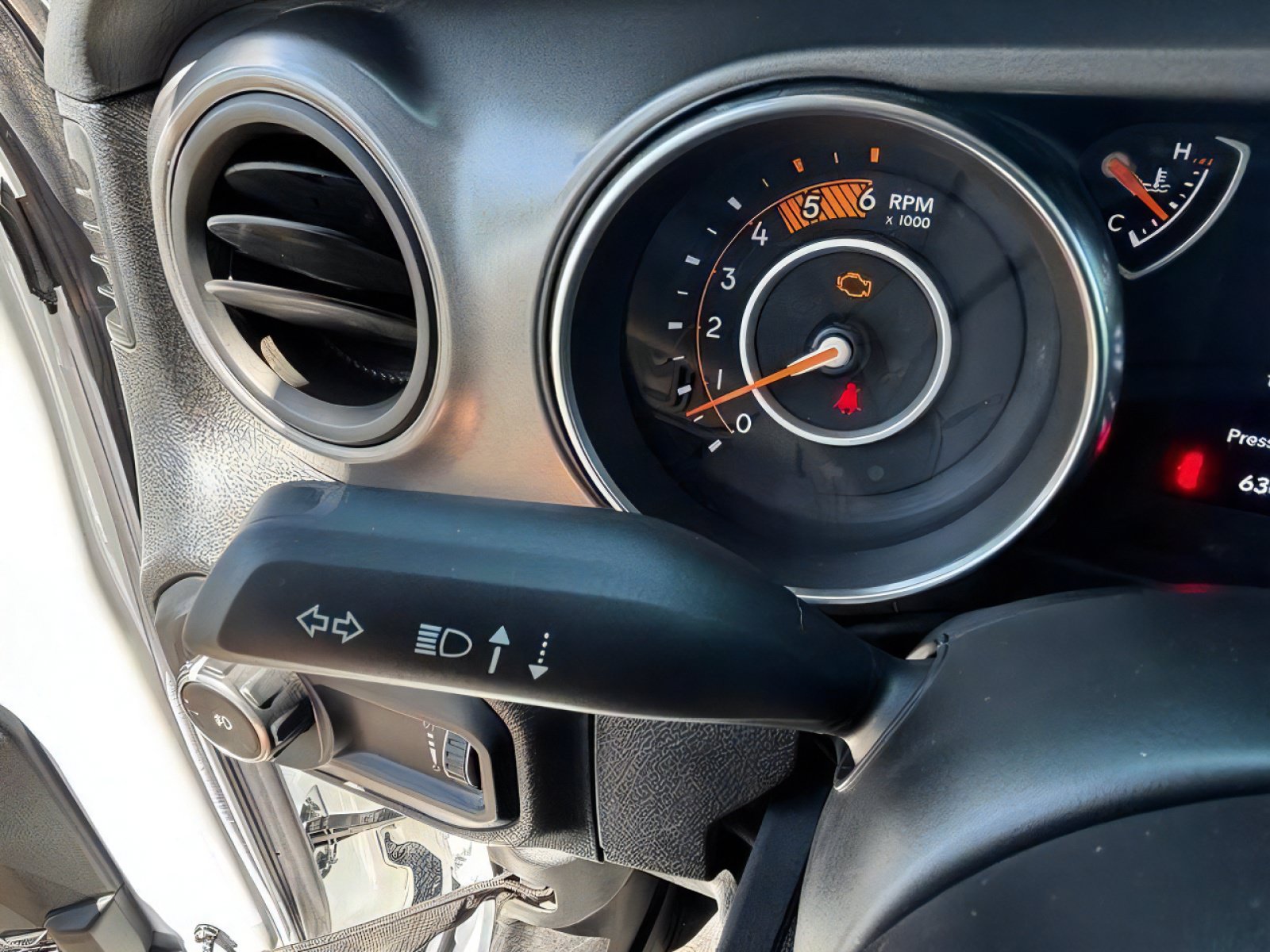 Used 2023 Jeep Wrangler Unlimited Sport AWD/4WD image 24