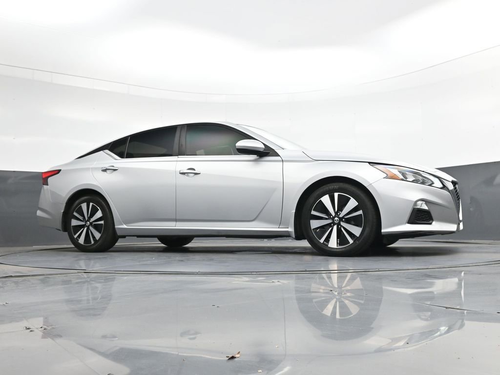 Used 2022 Nissan Altima 2.5 SV FWD image 37