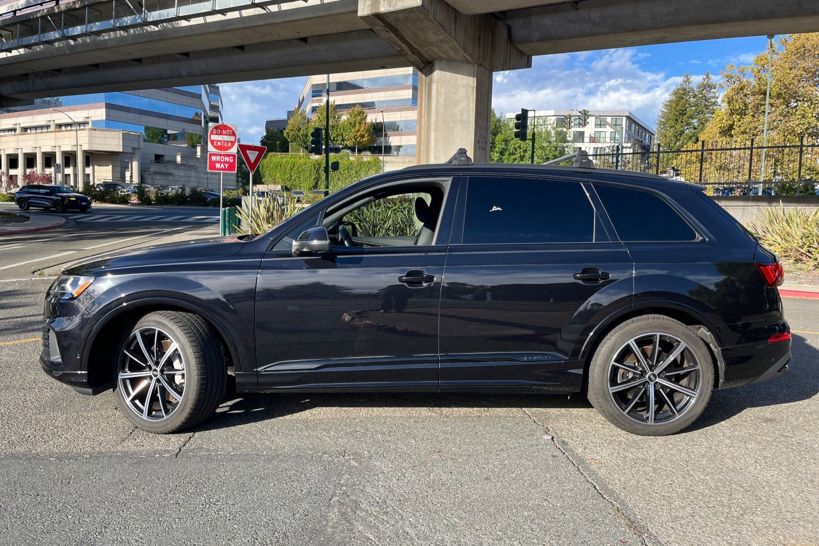 Used 2021 Audi Q7 3.0T Premium Plus w/ Executive Package AWD/4WD image 2