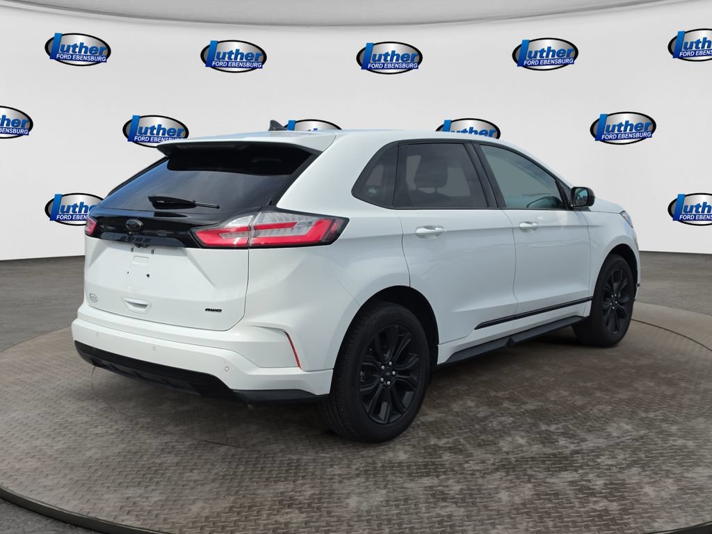 Used 2024 Ford Edge SE w/ Black Appearance Package AWD/4WD image 5