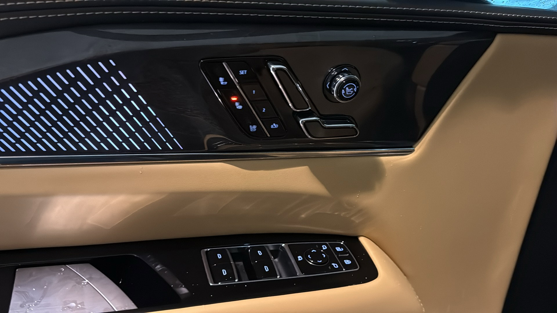 Certified 2026 Cadillac Escalade IQ Sport 2 w/ LPO, ONYX Package image 10