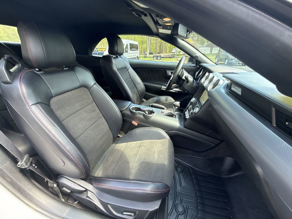 Used 2016 Ford Mustang GT Premium w/ Equipment Group 401A RWD image 24