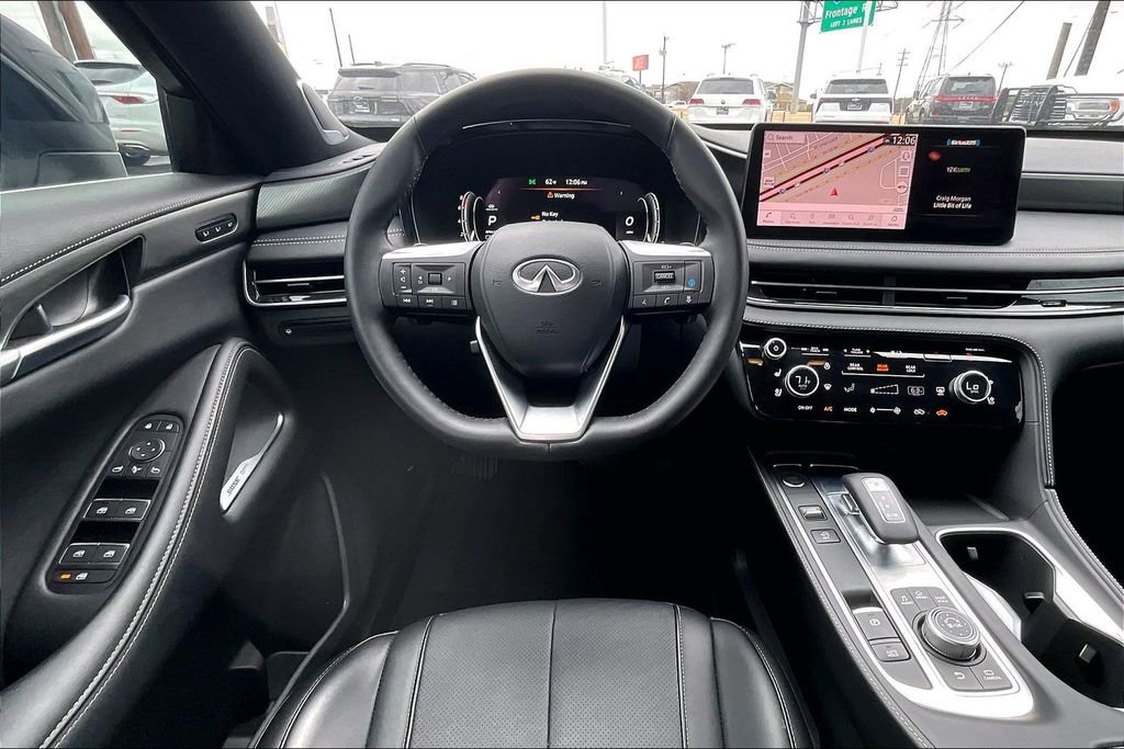 Certified 2025 INFINITI QX60 Luxe w/ Black Edition image 9