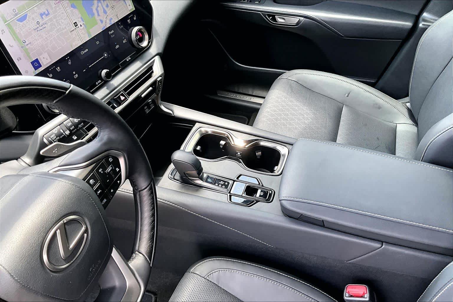 Used 2026 Lexus RX 350 Premium Plus FWD image 17