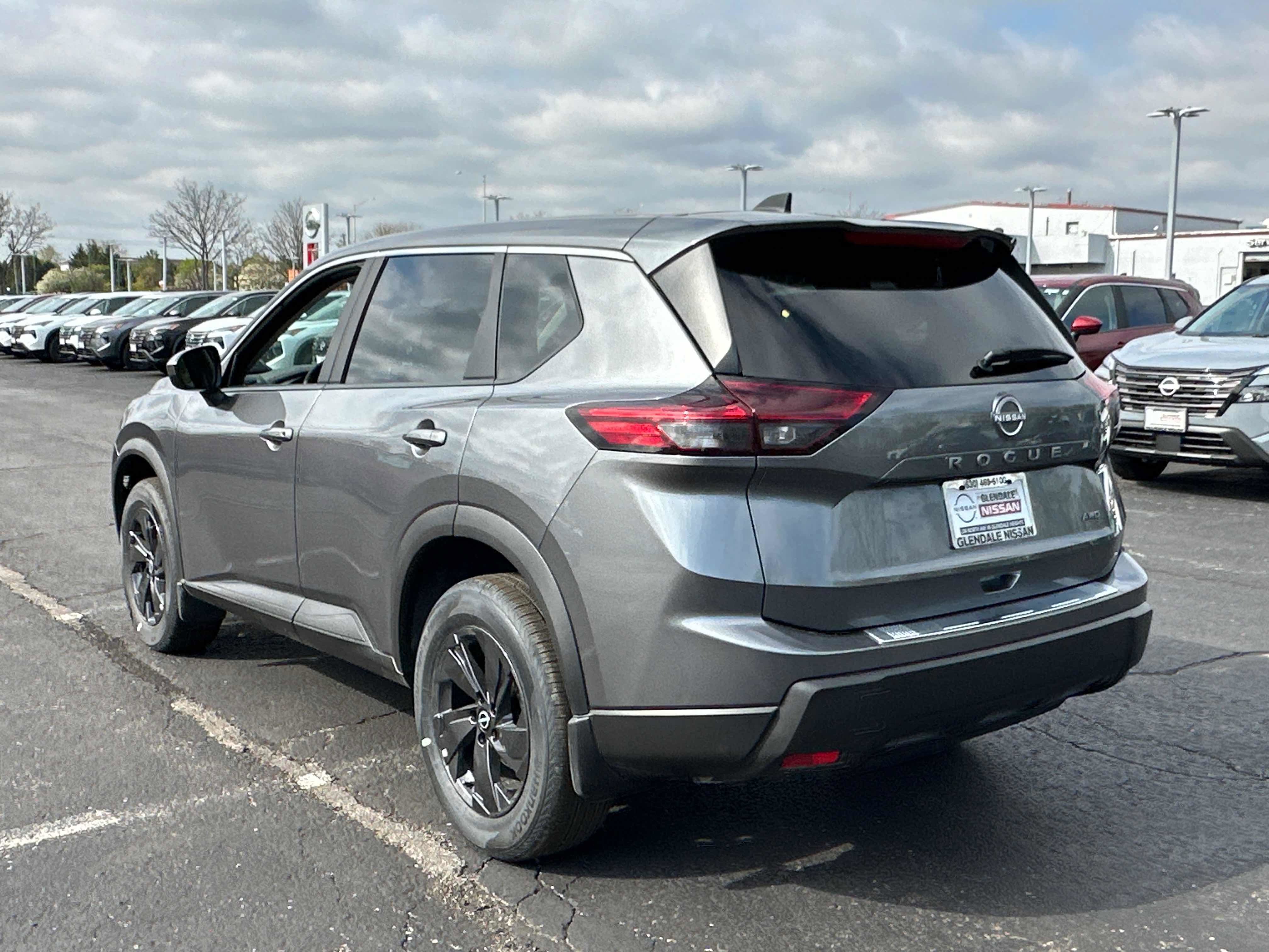 New 2026 Nissan Rogue SV w/ Cold Weather Package AWD/4WD image 6