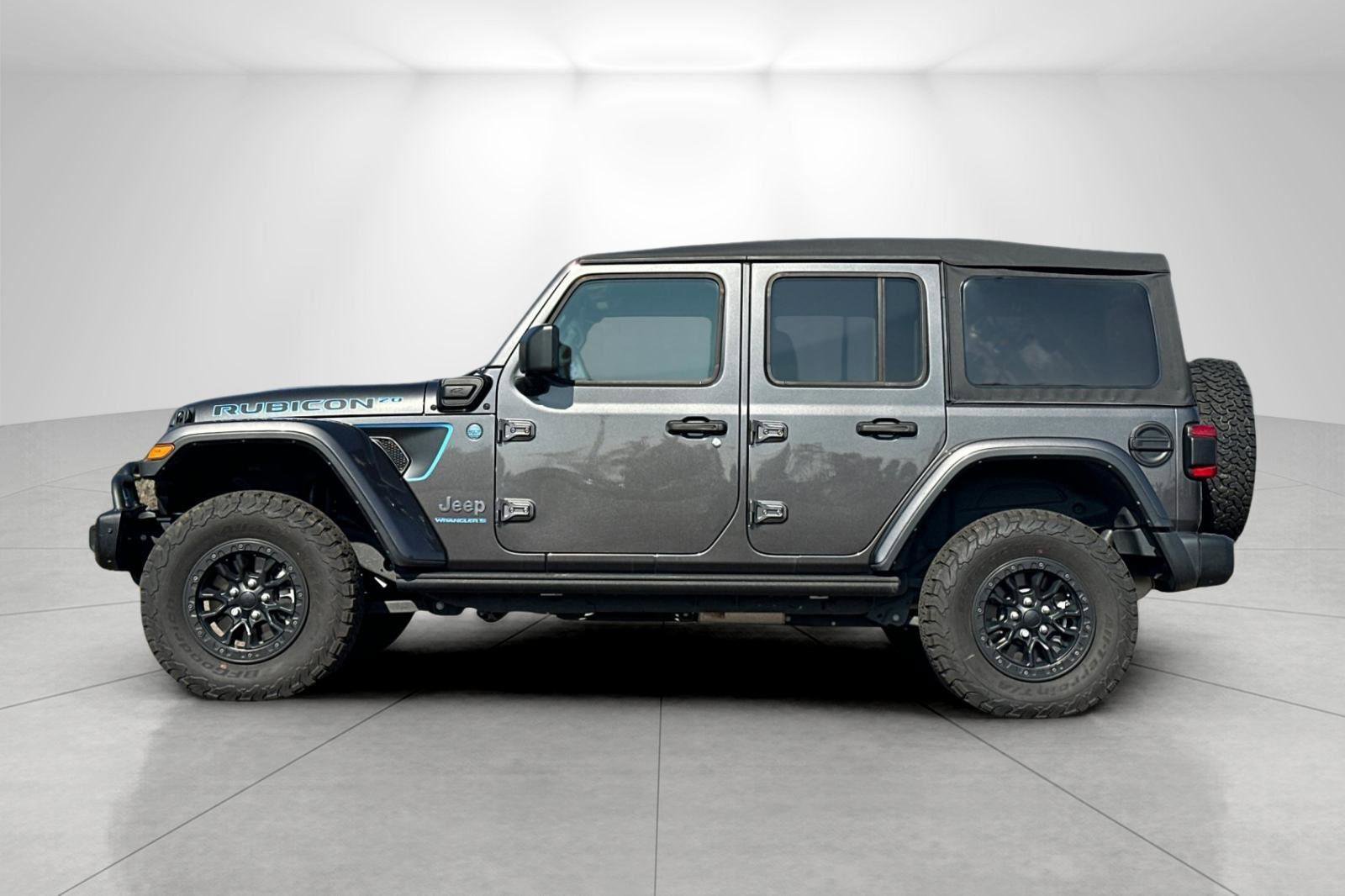 Used 2023 Jeep Wrangler Unlimited Rubicon 4xe image 6