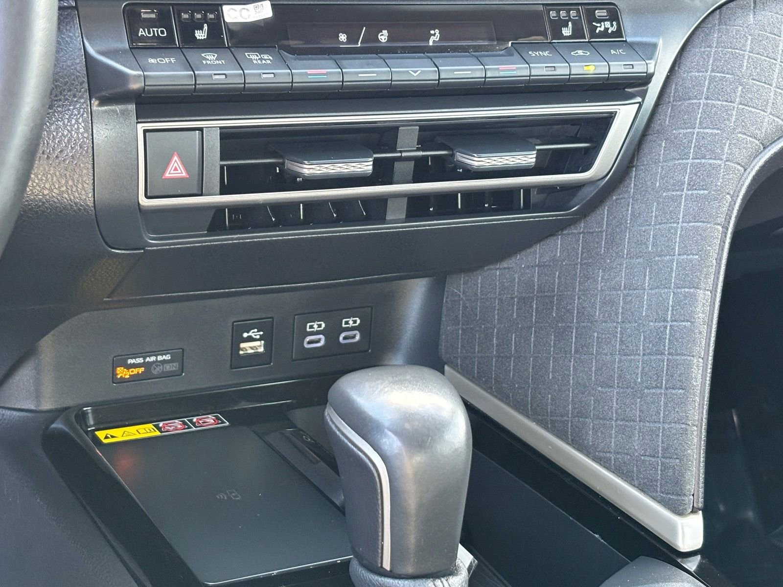 Certified 2025 Toyota Camry XLE image 28