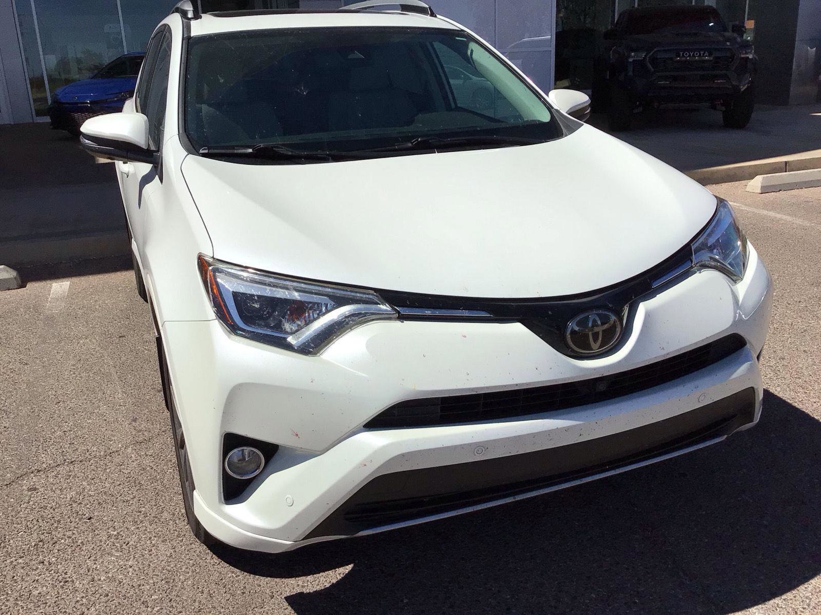 Used 2018 Toyota RAV4 Platinum AWD/4WD image 15