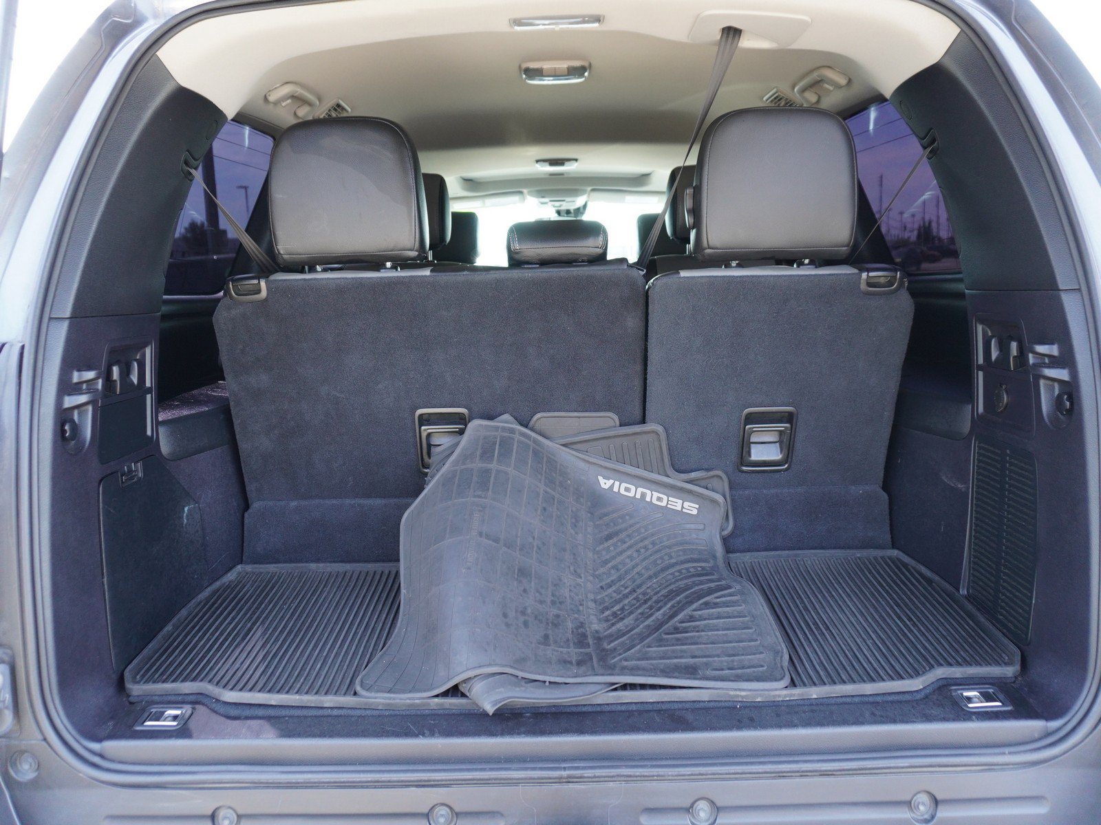 Used 2022 Toyota Sequoia TRD Sport AWD/4WD image 11