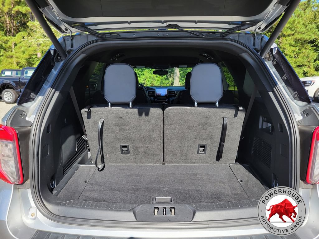 Used 2023 Ford Explorer ST-Line w/ Class IV Trailer Tow Package AWD/4WD image 13