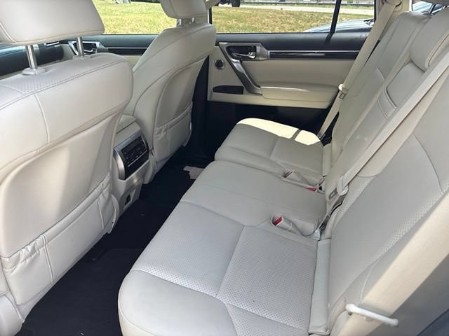 Used 2022 Lexus GX 460 Luxury AWD/4WD image 6