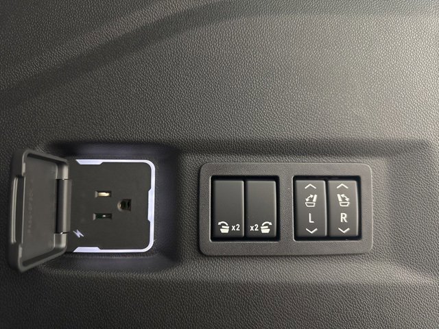 New 2026 Chevrolet Tahoe High Country w/ Sun And Tow Package image 33