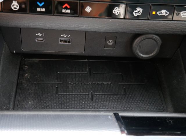 Used 2023 Mitsubishi Outlander SEL AWD/4WD image 24