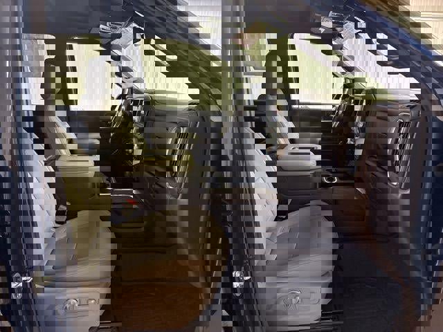 Used 2021 GMC Sierra 2500 SLT image 25