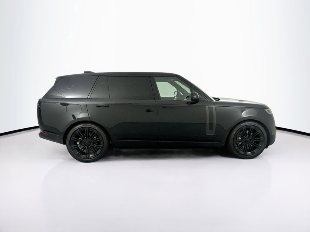 New 2026 Land Rover Range Rover Long Wheelbase SE image 4