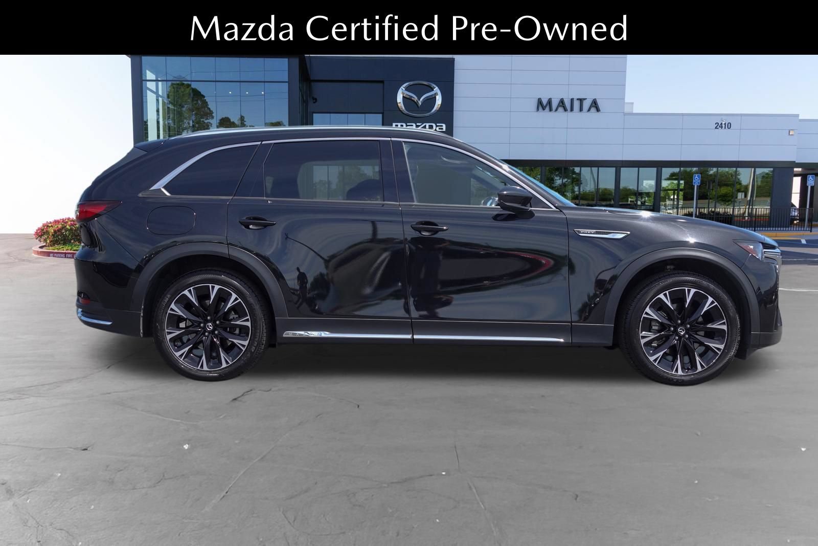 Certified 2024 MAZDA CX-90 Plug-In Hybrid w/ Premium Plus AWD/4WD image 2