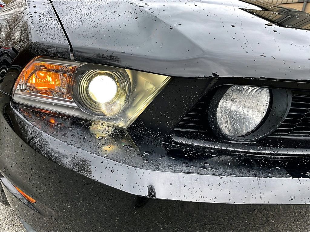 Used 2011 Ford Mustang GT Premium w/ Comfort Pkg image 26