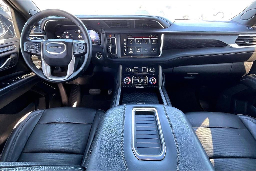 Used 2023 GMC Yukon Denali image 7