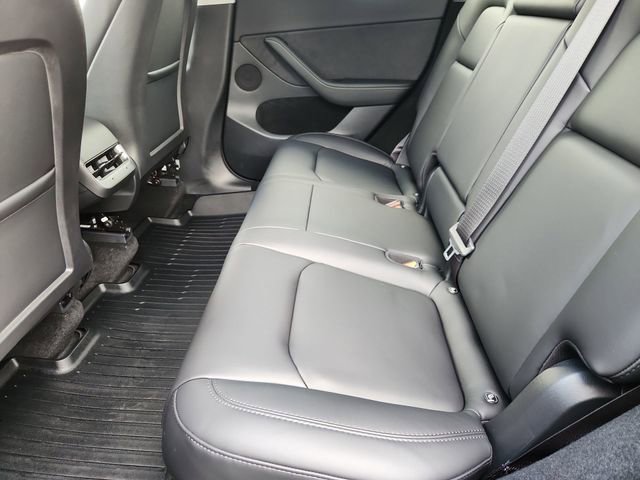 Used 2024 Tesla Model Y Long Range image 24