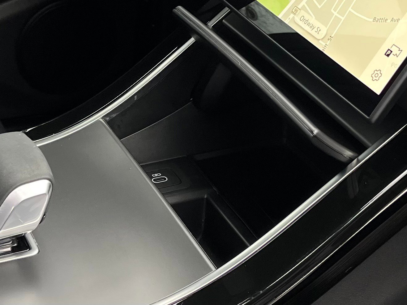 Used 2024 Land Rover Range Rover Evoque Dynamic SE image 37