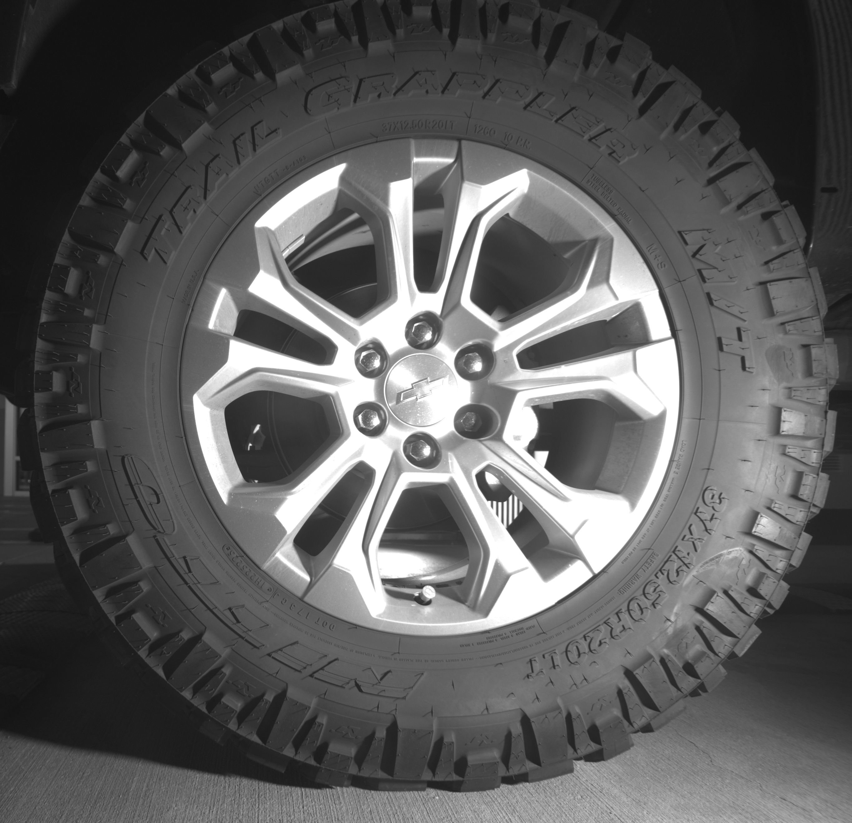 Used 2025 Chevrolet Silverado 1500 High Country w/ High Country Premium Package AWD/4WD image 10