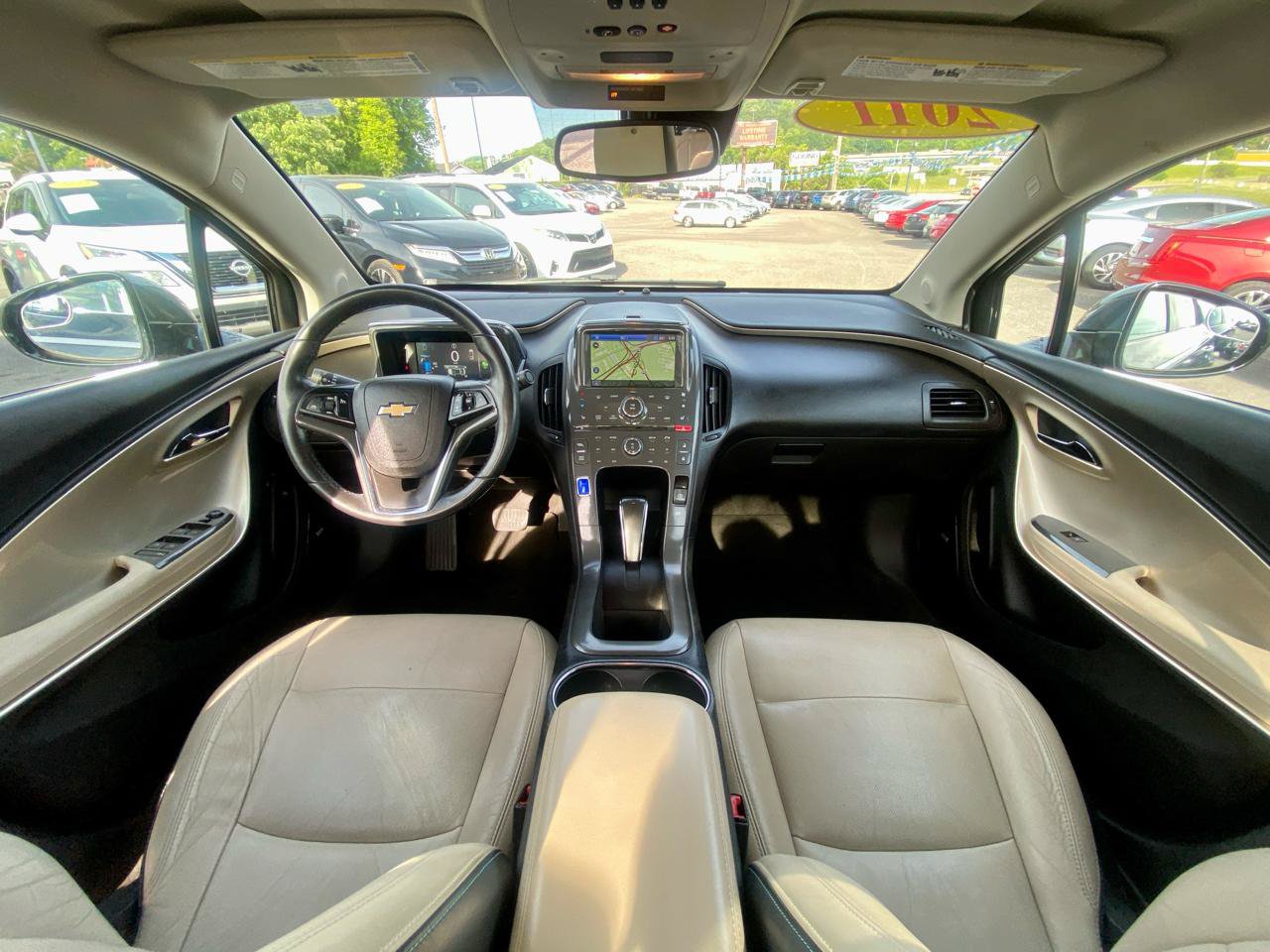 Used 2011 Chevrolet Volt Premium FWD image 15