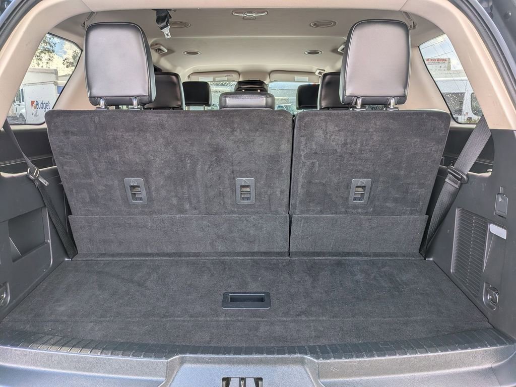 Used 2024 Ford Expedition XLT image 26