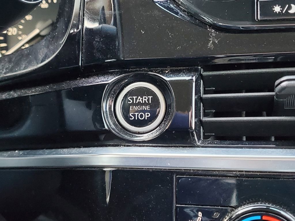 Used 2023 Nissan Pathfinder SL image 31